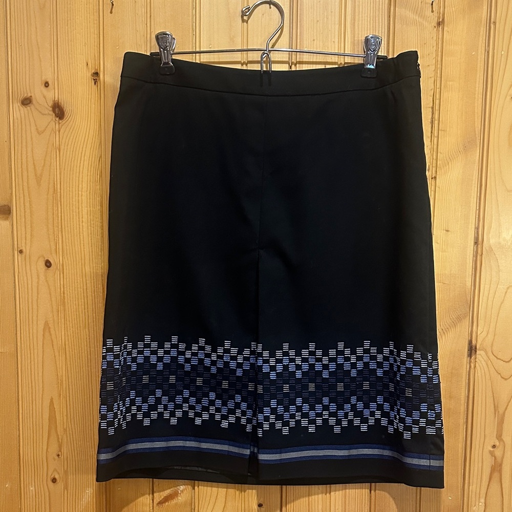 LOFT Black Pencil Skirt with Geometric Gray Accents